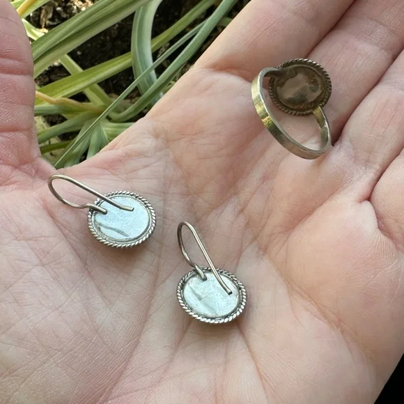 Vintage Enamel Floral Filigree Earrings & Ring - Picture 3 of 5
